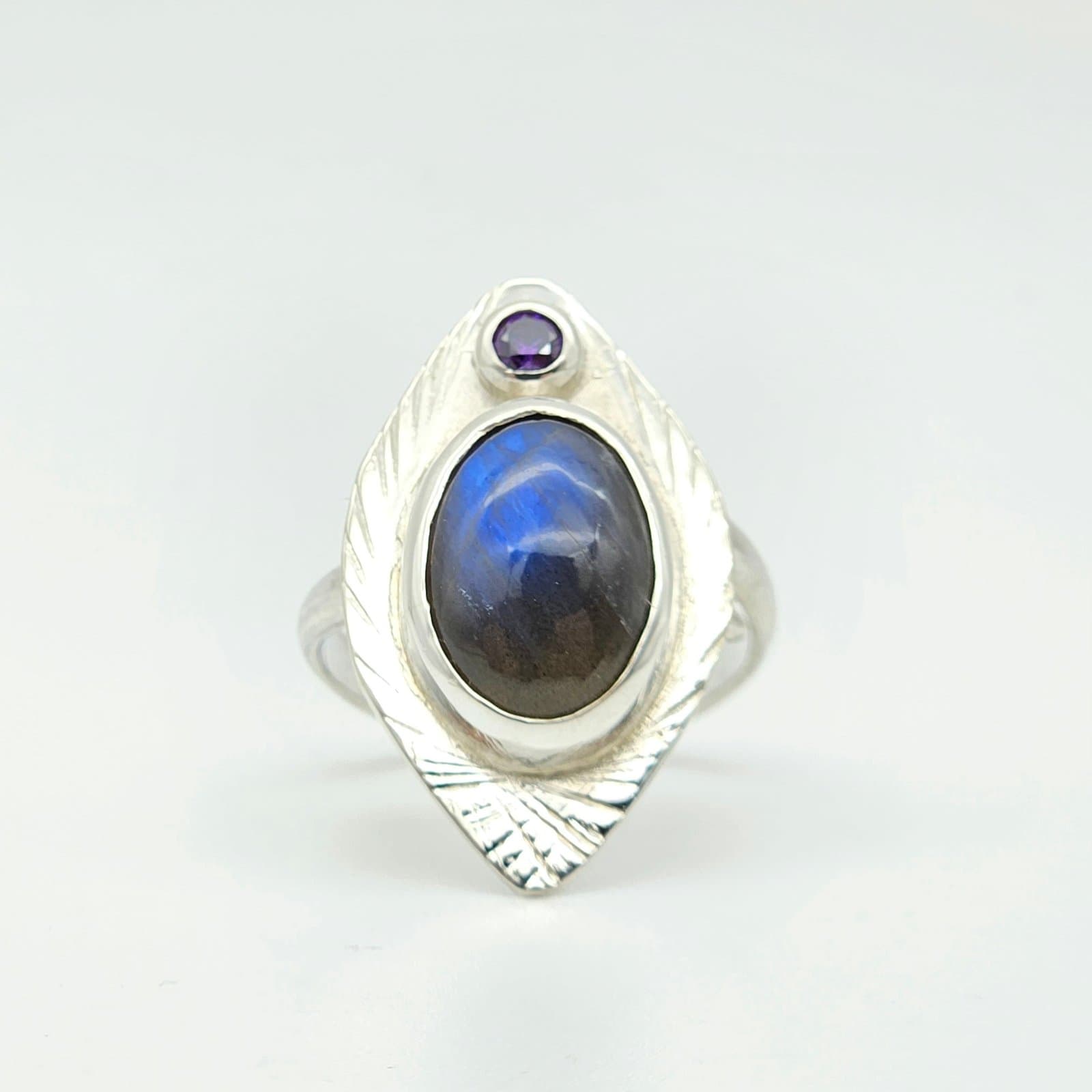Anillo Tian con labradorita