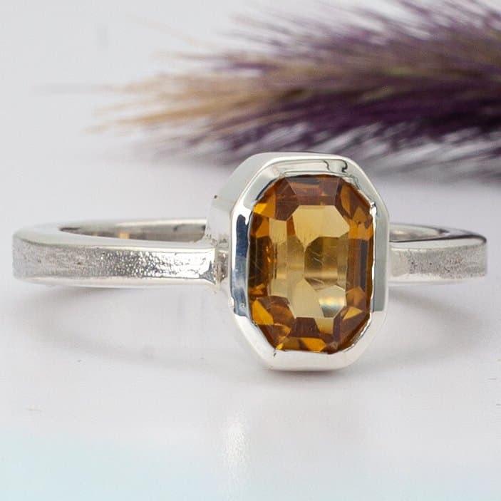 Anillo Ale con citrino ochavado