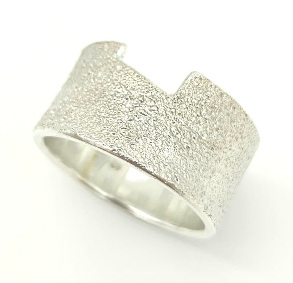 Anillo Magma