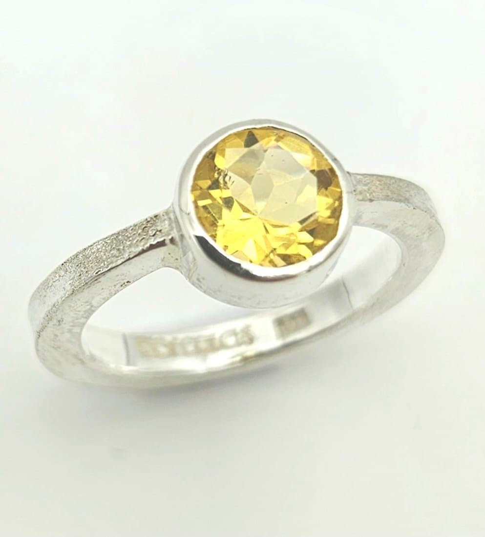 Anillo Ale con citrino talla brillante