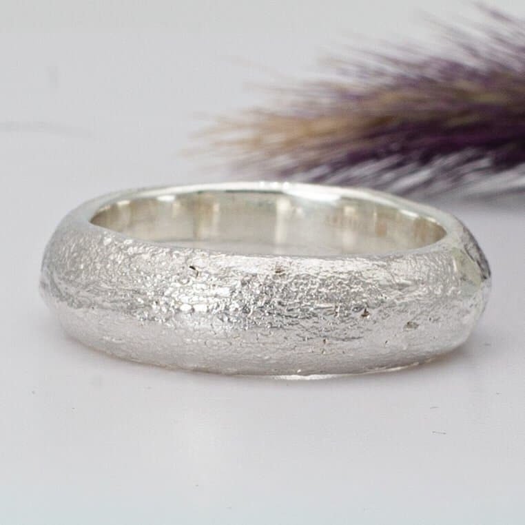 Anillo Magma Bombé