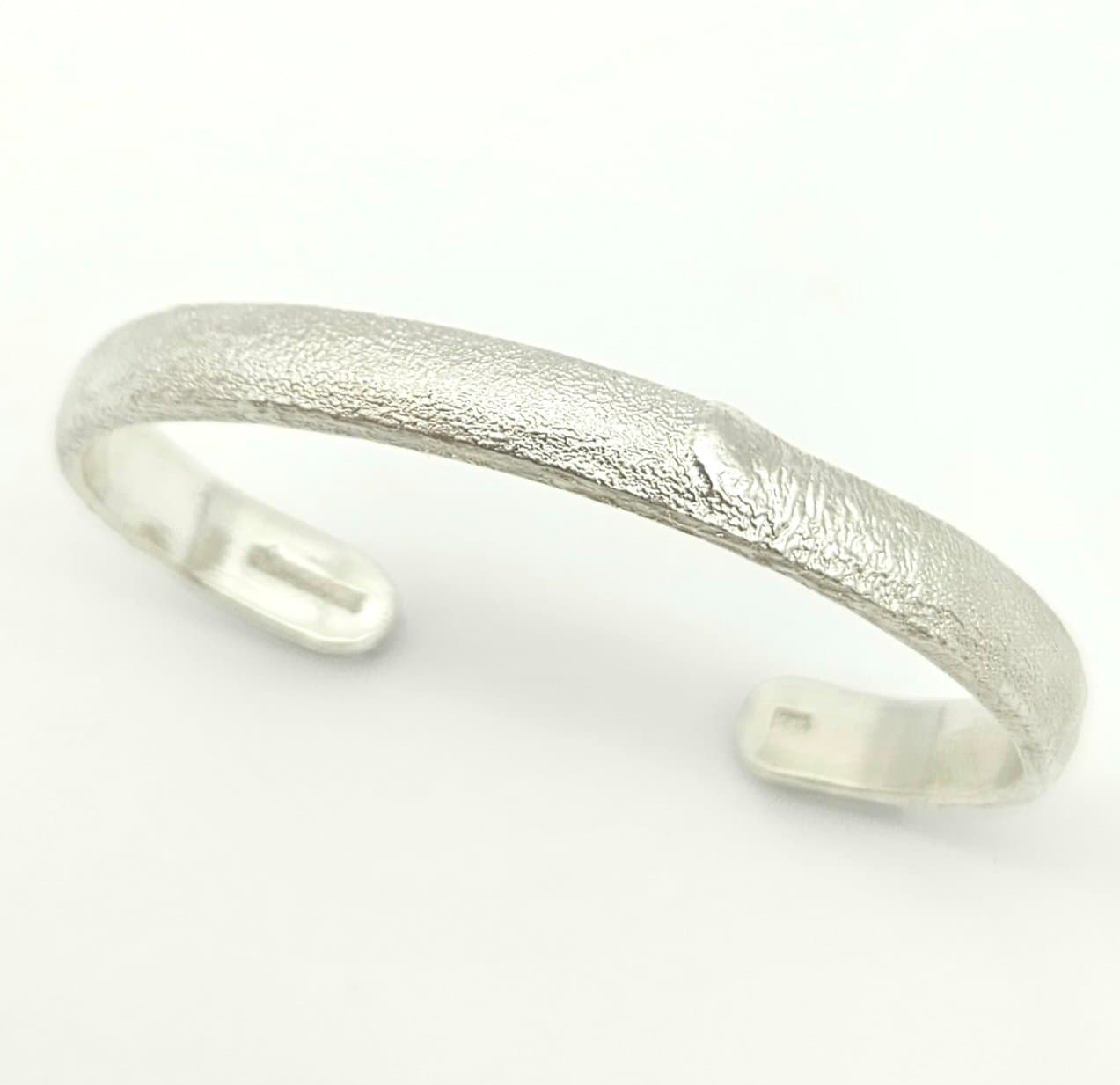 Brazalete abierto Magma bombé