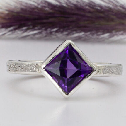 Anillo Ale con Amatista princesa