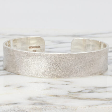 Esclava Magma abierta