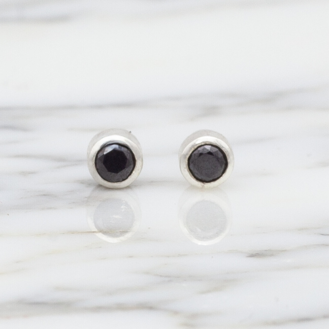 Caravanas Zafiros negros naturales 3mm